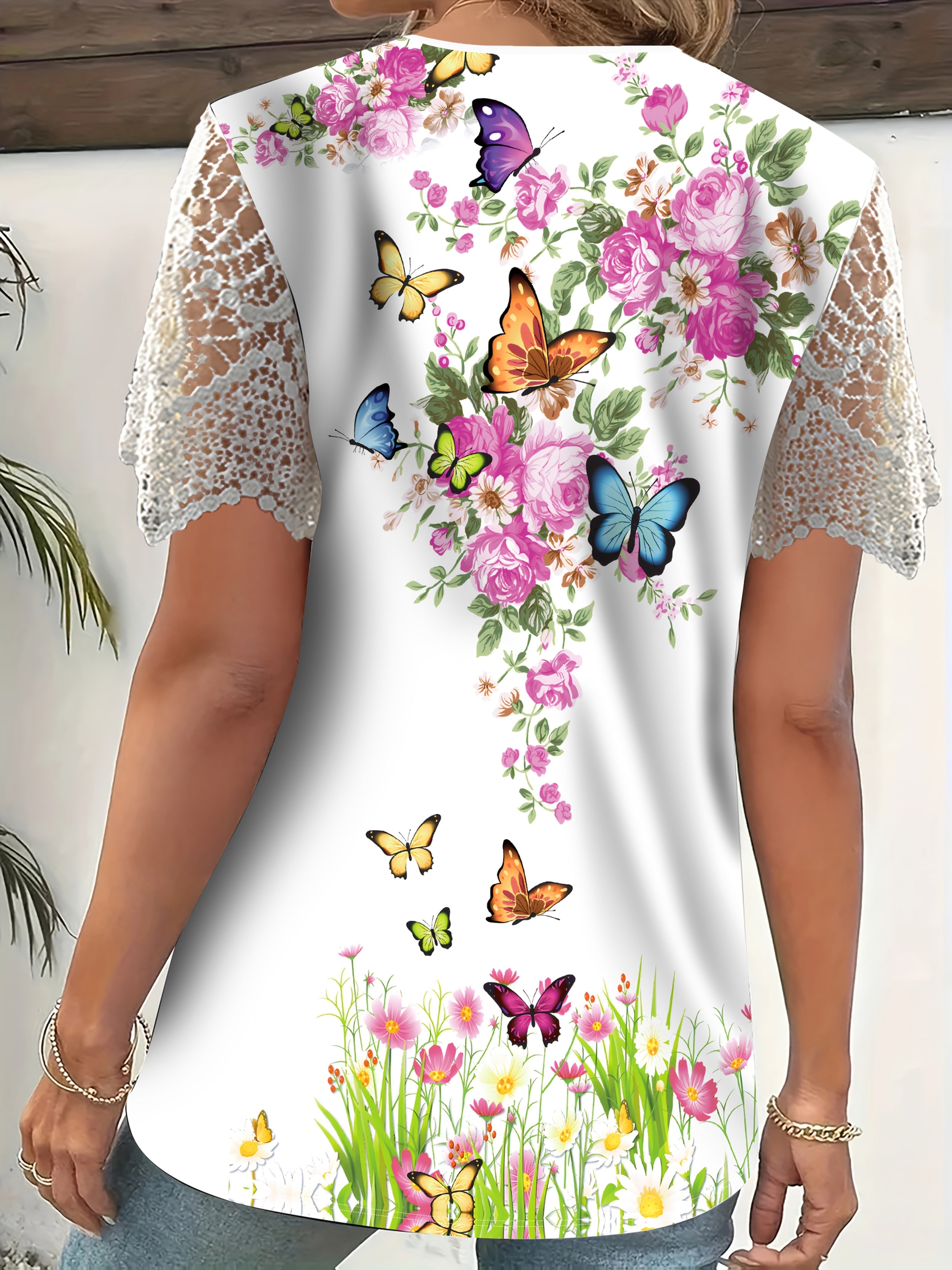 Lara Vlinder T-Shirt