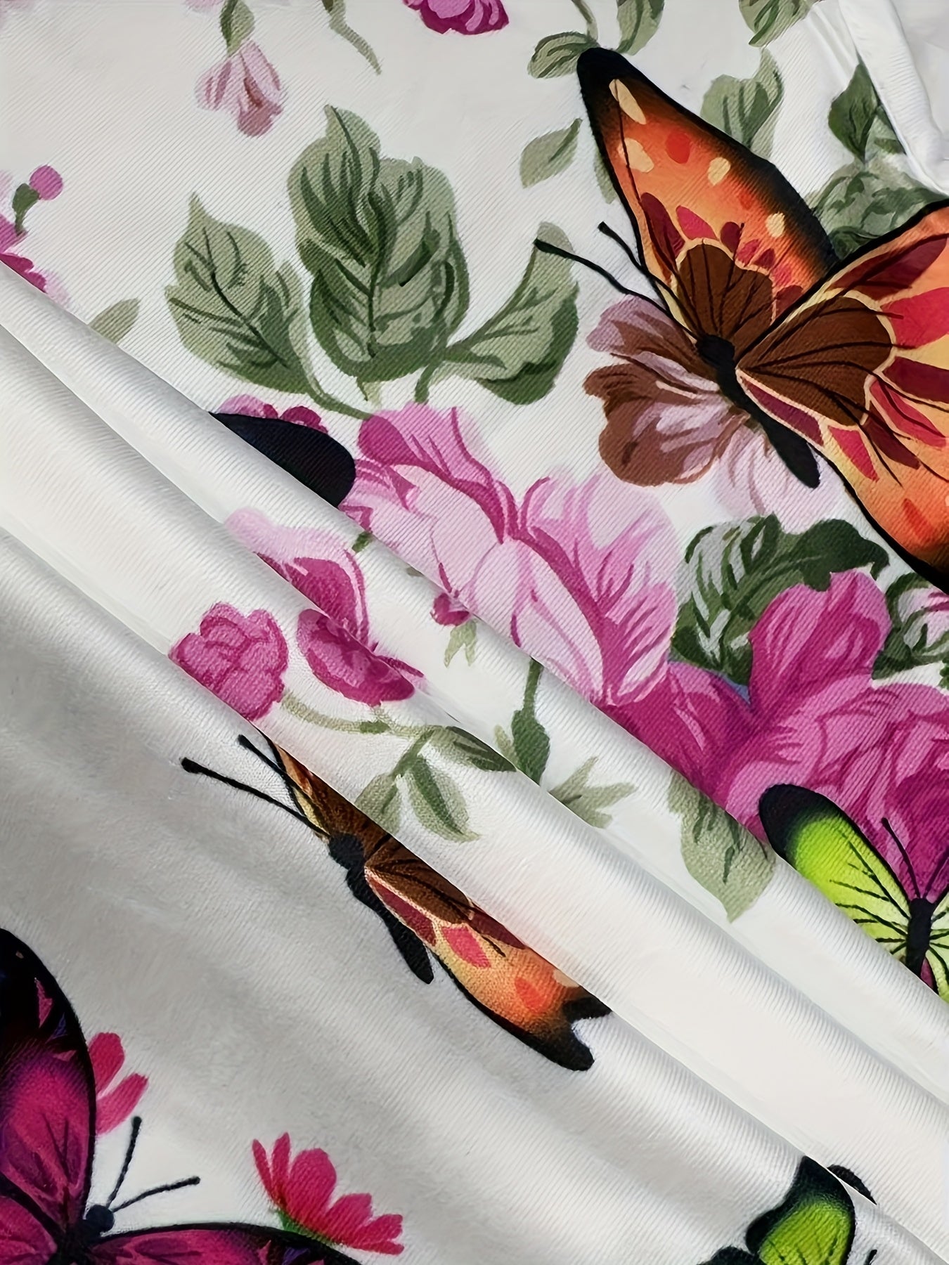 Lara Vlinder T-Shirt